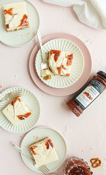 Strawberry & Rhubarb | St. Dalfour